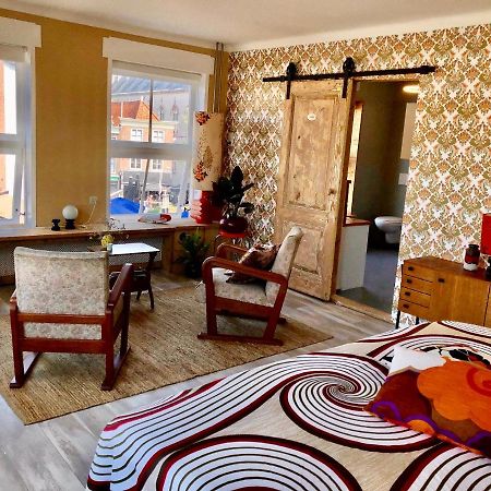 Ruime studio 'In de drie koningen' in hartje Middelburg Buitenkant foto