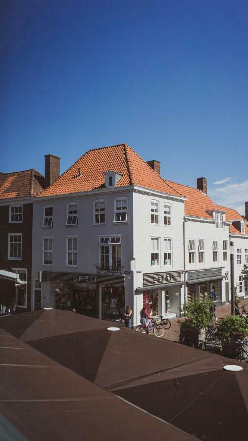 Ruime studio 'In de drie koningen' in hartje Middelburg Buitenkant foto