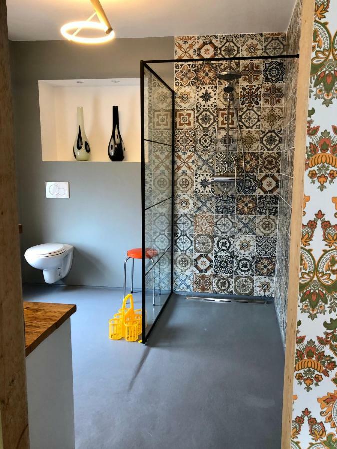 Ruime studio 'In de drie koningen' in hartje Middelburg Buitenkant foto
